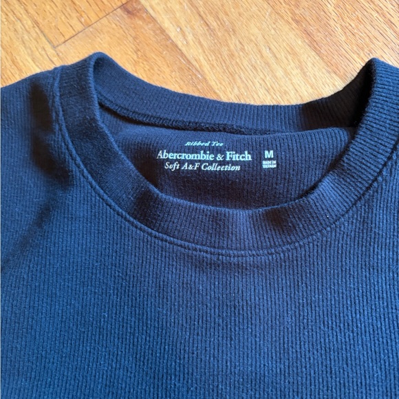 Abercrombie & Fitch Soft AF Short Sleeve Tee - Picture 2 of 4